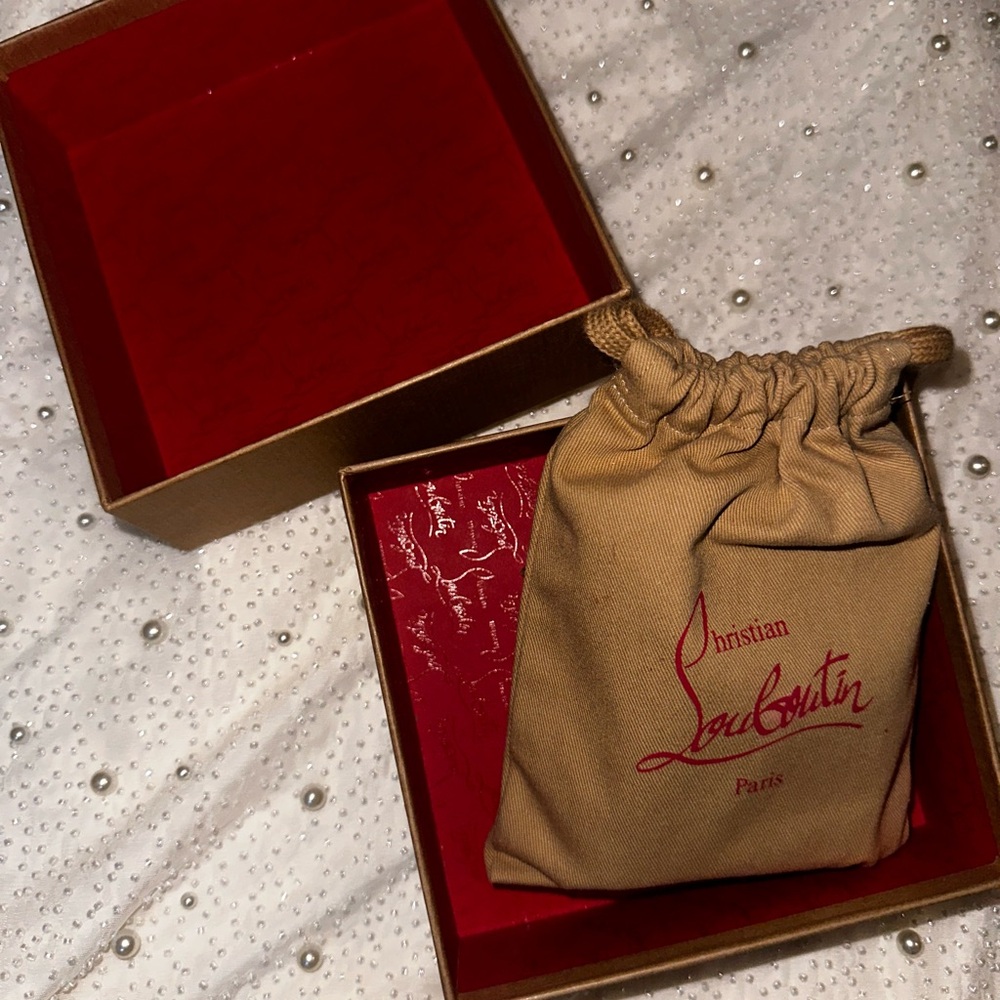 Christian Louboutin Paloma Wallet - Picture 3 of 6